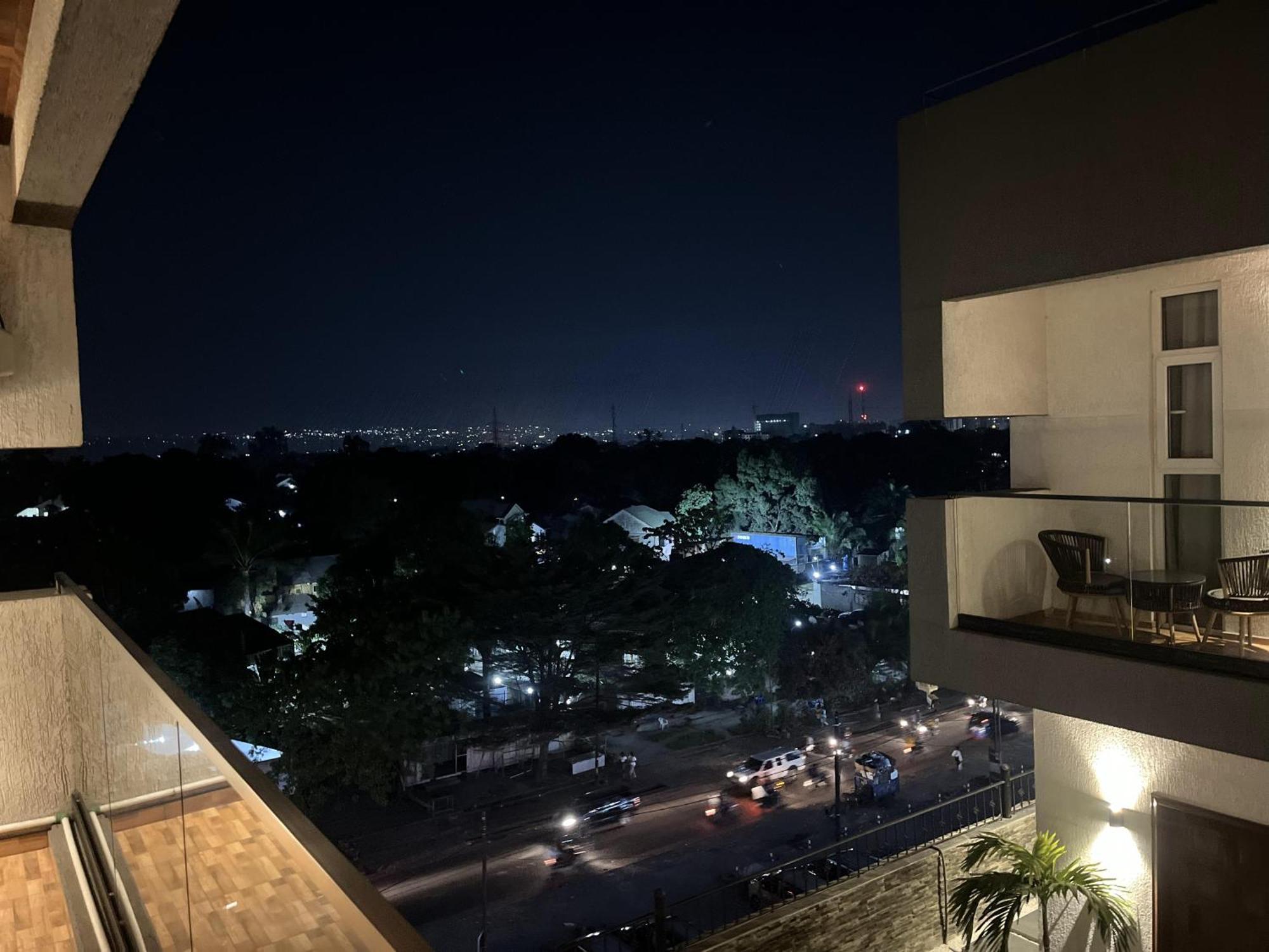 H&H Hotel Kinshasa Exterior foto